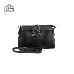 تصویر اختصاصی از نمای جلوی کیف زنانه دنیز جنوا کد ۰۰۸۹ در رنگ مشکی همراه با بند