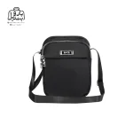 تصویر اختصاصی از نمای جلوی کیف زنانه دوشی ایپول کد 6026-03 در رنگ مشکی همراه با بند