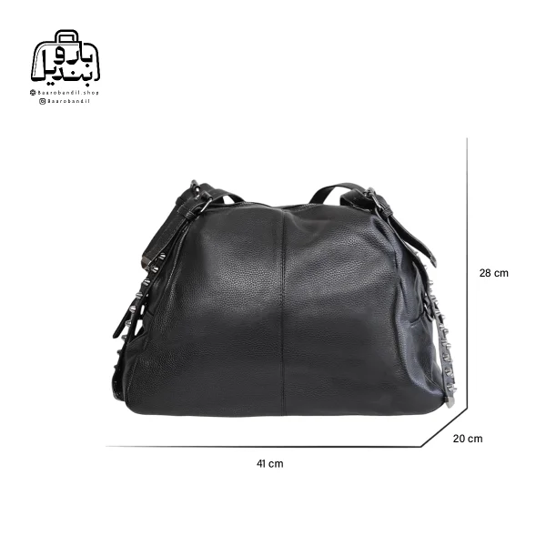 تصویر اختصاصی از نمای جلویی کیف زنانه دوشی هیدا کد ۶۰۲۸ در رنگ مشکی همراه با سایزبندی