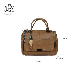 تصویر اختصاصی از نمای جلوی کیف دوشی زنانه موجیتو کد 7658 در رنگ قهوه‌ای همراه با سایزبندی