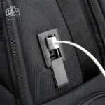 تصویر اختصاصی پورت usb کوله‌پشتی بنج کد ۲۶۰۲ در رنگ مشکی