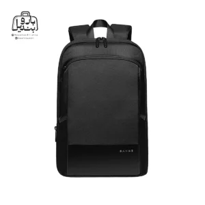 تصویر اختصاصی از نمای جلوی کوله‌پشتی بنج کد ۷۷۱۱۵ پلاس در رنگ مشکی