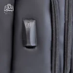 تصویر اختصاصی از پورت usb کوله‌پشتی آرکنیک هانتر کد h۱۰۵۲ در رنگ مشکی