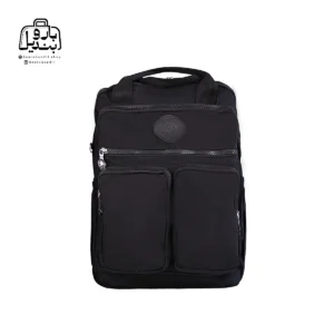 تصویر اختصاصی از نمای جلوی کناری کوله‌پشتی بنج کد ۱۸۵۳ در رنگ مشکی