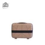 تصویر اختصاصی از نمای پشتی کیف آرایشی چمدان هرموسا کد ۹۰۴۴ در رنگ نسکافه‌ای