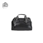 تصویر اختصاصی از نمای پشتی کیف زنانه دوشی حاصل کد ۱-۱۳۴۰ در رنگ مشکی