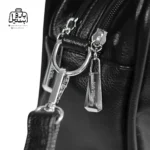 تصویر اختصاصی از جزئیات کیف زنانه دوشی حاصل کد ۱-۱۳۴۰ در رنگ مشکی
