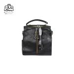 تصویر اختصاصی از نمای جلوی کیف زنانه دوشی موجیتو کد ۷۶۰۹ در رنگ مشکی