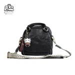 تصویر اختصاصی از نمای جلویی و بند کیف زنانه دوشی موجیتو کد ۷۶۱۷ در رنگ مشکی