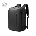 تصویر اختصاصی از نمای جلویی و کناری کوله‌پشتی بنج کد ۷۸۷۶-۱ در رنگ مشکی